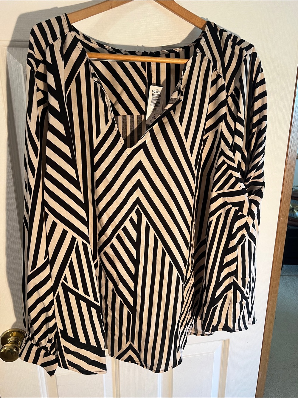 torrid Black and Cream Geometric Stripe Blouse